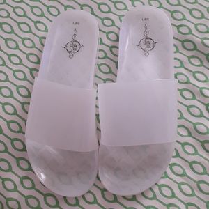 Cute White Jellies Slides 5 Below ( New)